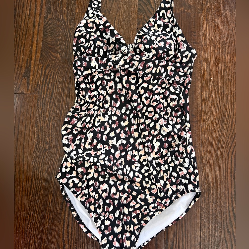 One piece maternity swimsuit